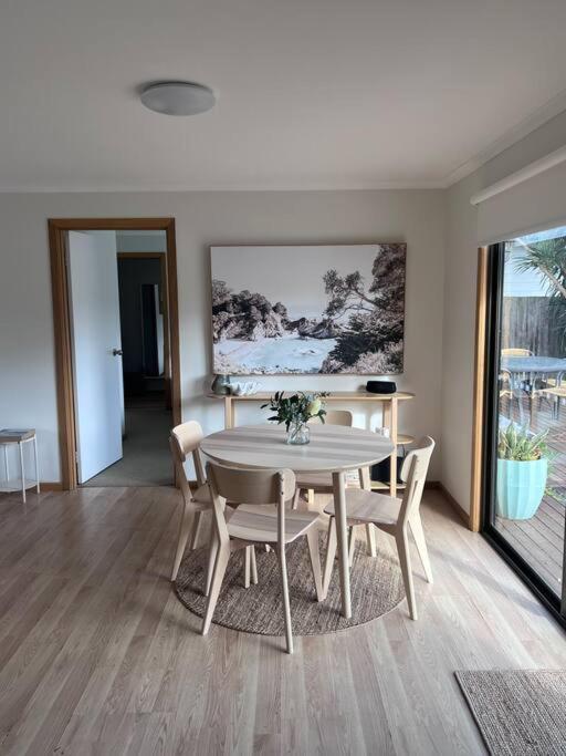 Holiday home Waves & Whispers Family Retreat Cowes