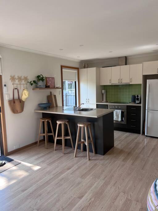Holiday home Waves & Whispers Family Retreat Cowes
