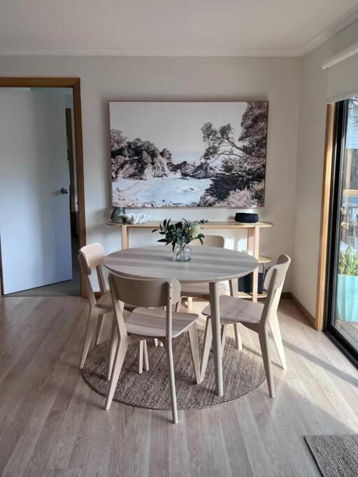 Holiday home Waves & Whispers Family Retreat Cowes